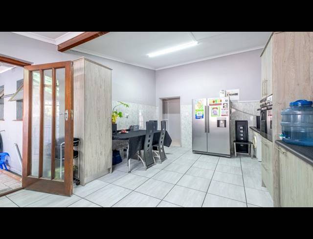 4 BEDROOM HOUSE FOR SALE IN GLENLILY